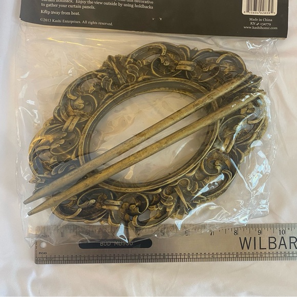 Curtain Tie-backs - 2 pack - decorative antique finish 10x7” - Picture 5 of 7